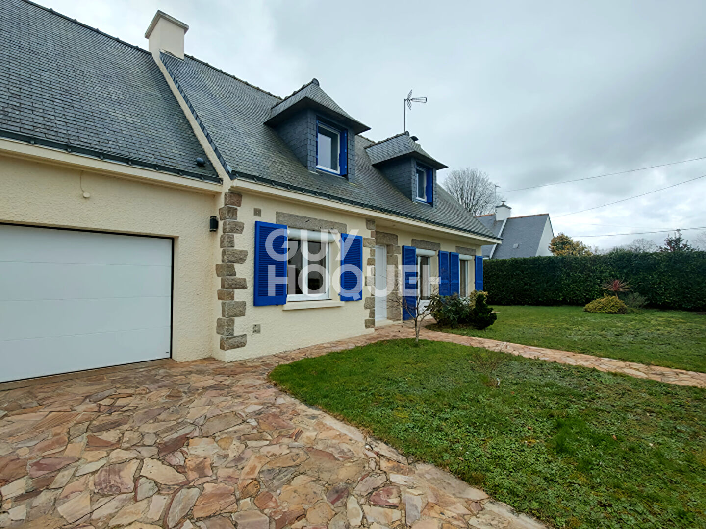 MAISON RENOVEE EN PLEIN COEUR DE PEAULE !