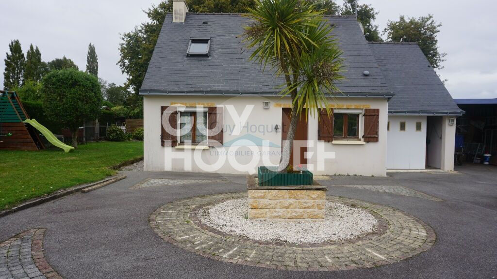 MAISON EN PLEIN BOURG DU GUERNO !