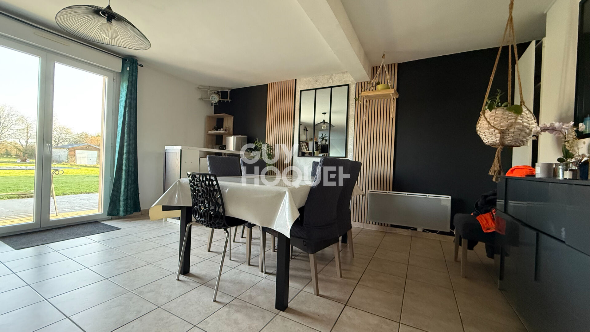 Charmante maison familiale avec superbe vue dégagée à Le Cours