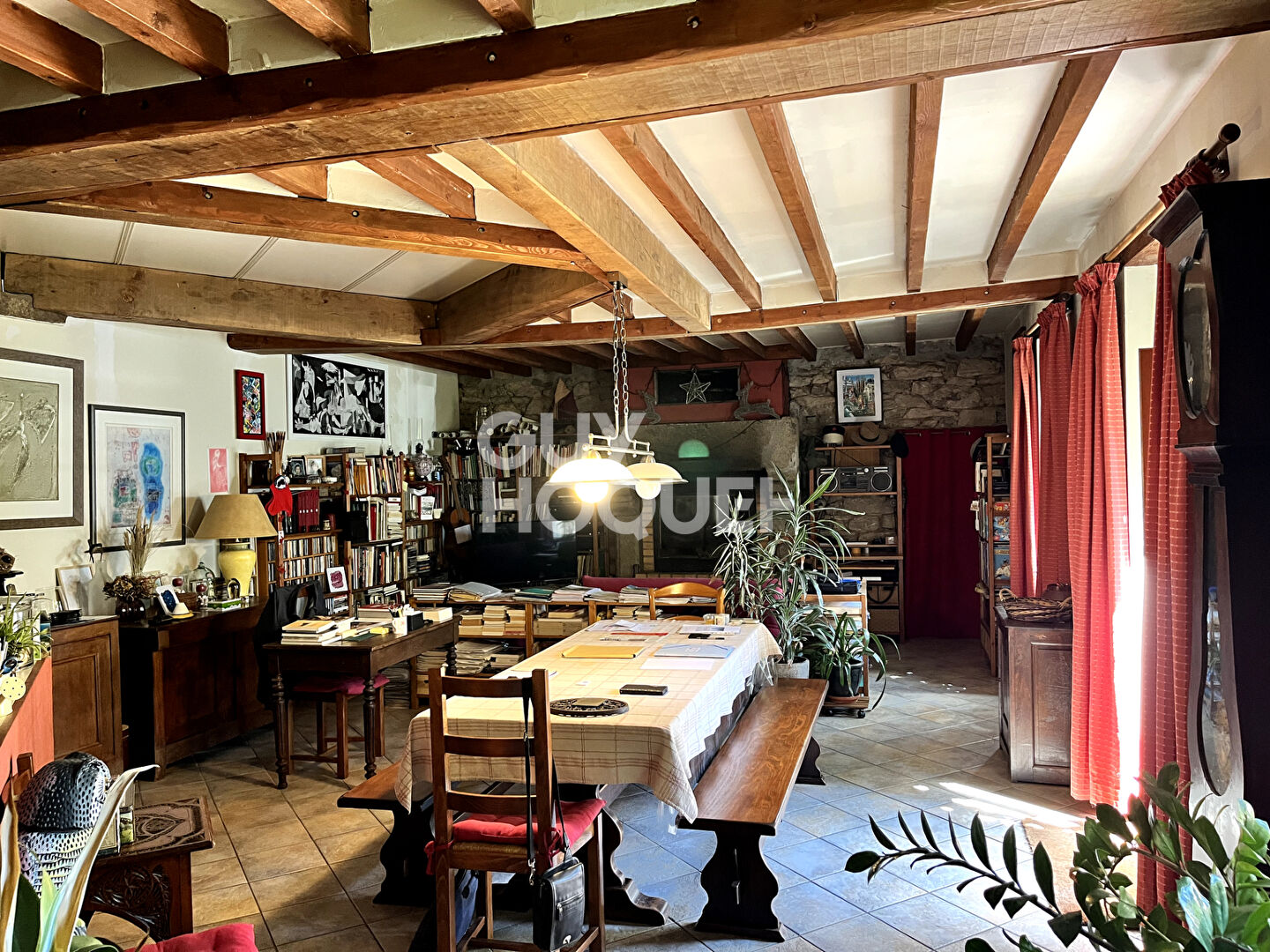 Longère en pierre à Elven 6 pièce(s) 165 m2 sur 2 hectares.