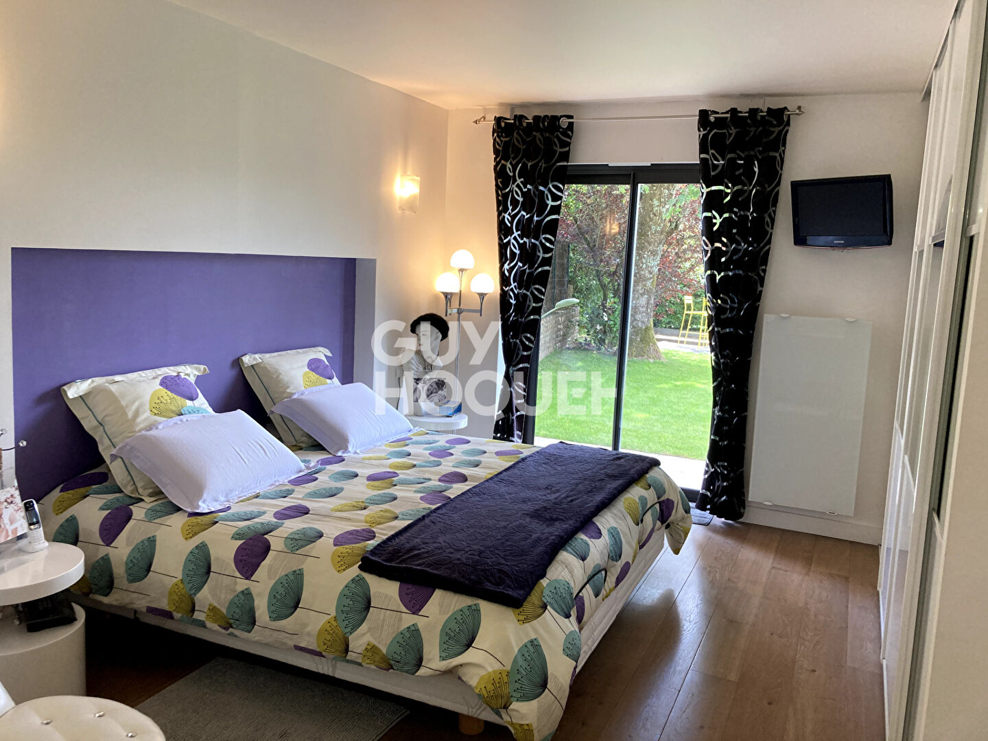 Maison de Prestige à Grand-Champ : Un Écrin de Sérénité