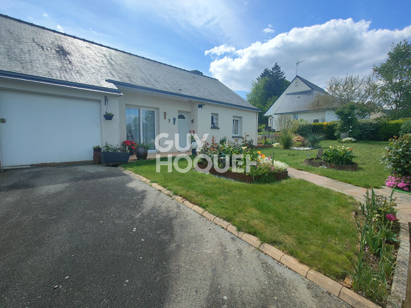 Maison de plain-pied dans le bourg