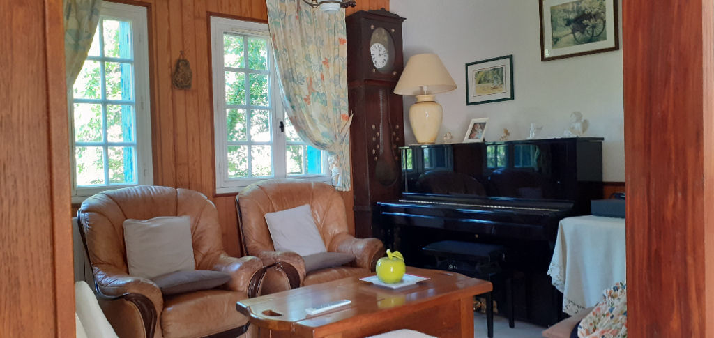 Maison spacieuse à vendre à GRAND CHAMP - Un véritable havre de paix !