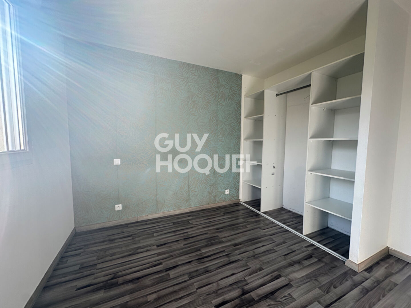 Maison de plain-pied récente, au calme, proche bourg et commodités