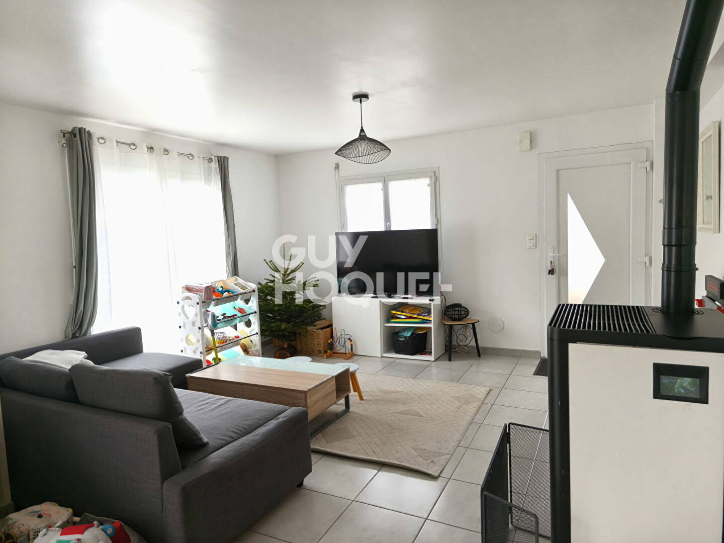 Saint Jean Brévelay - Proche toutes commodités 