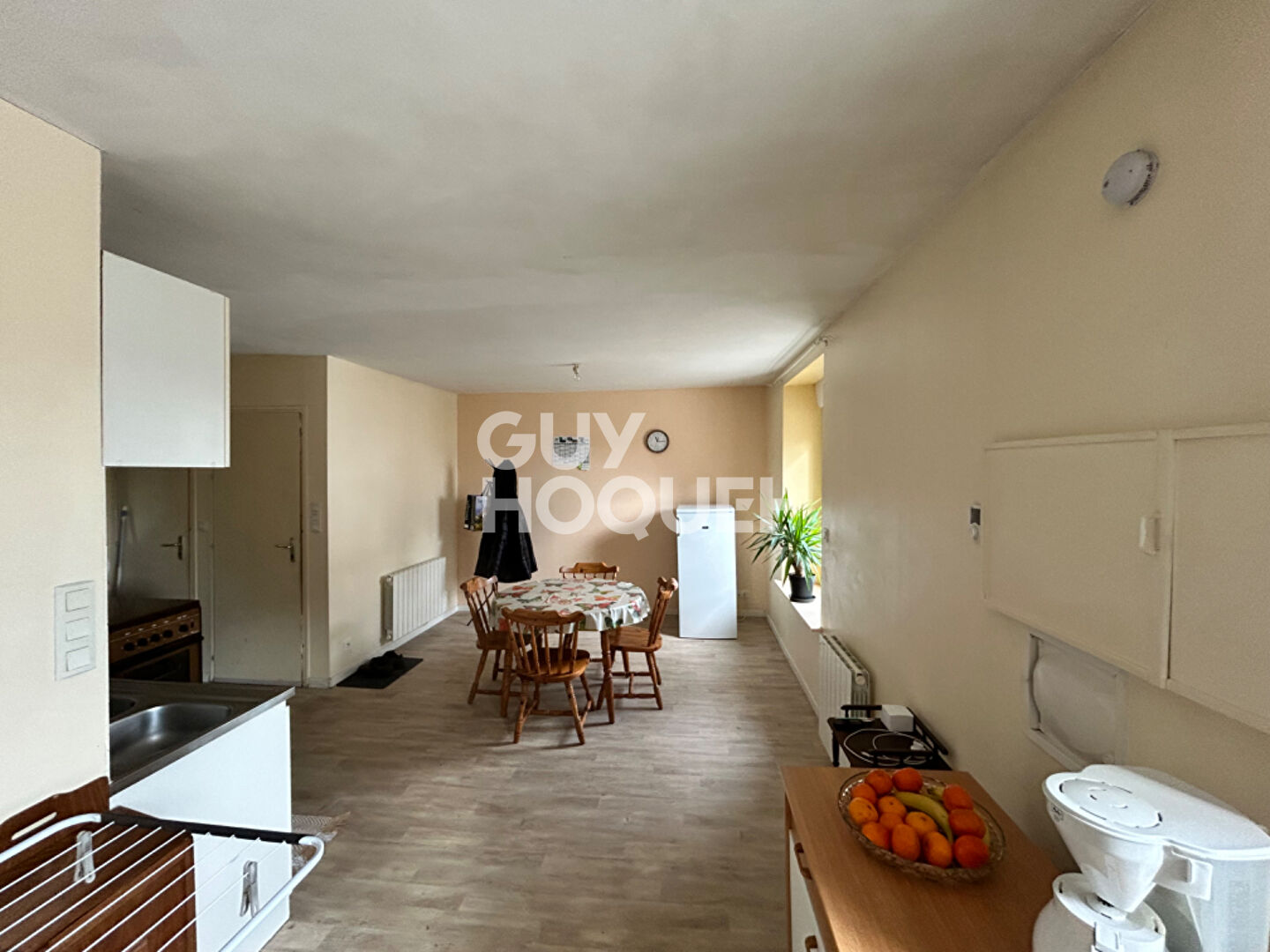 Immeuble à vendre à Moréac - local commercial et appart.4 pièces, 110 m²