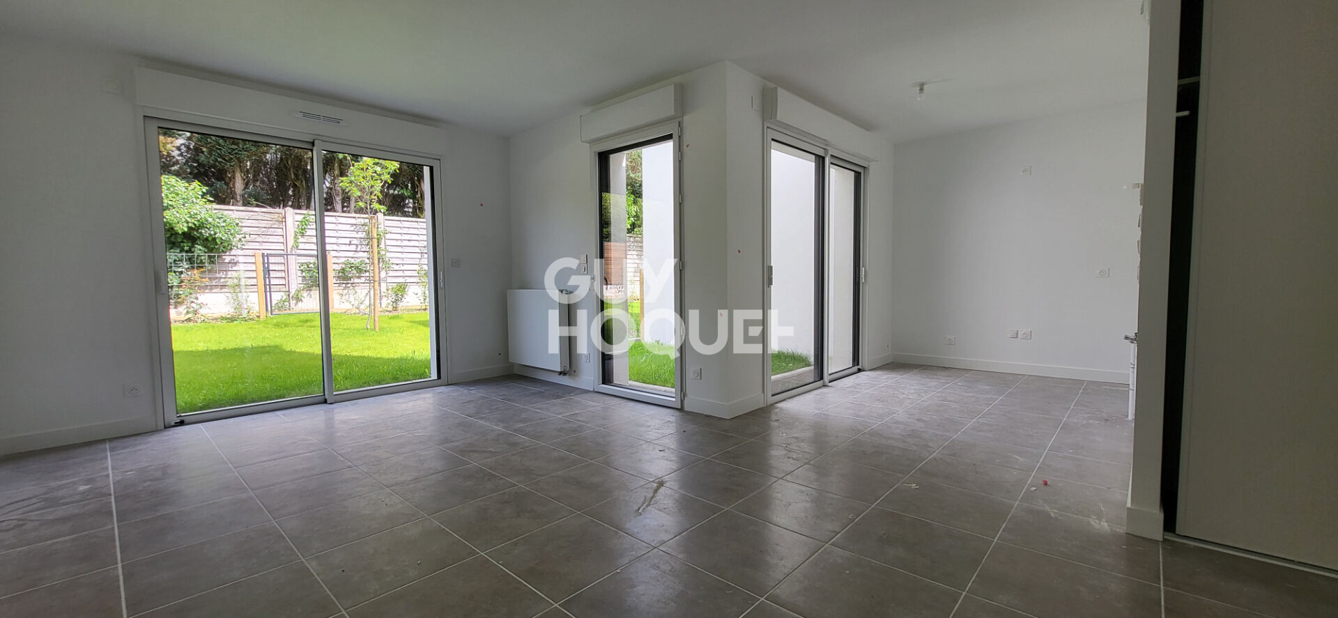 Maison moderne à vendre à GRAND CHAMP - 3 chambres, jardin et confort moderne !