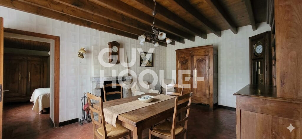 Exclusivité à Brandivy : Charmante maison de 6 pièces à rafraîchir