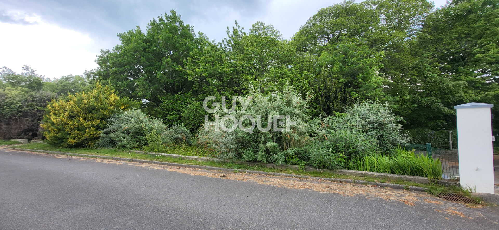 Terrain à vendre à Brandivy