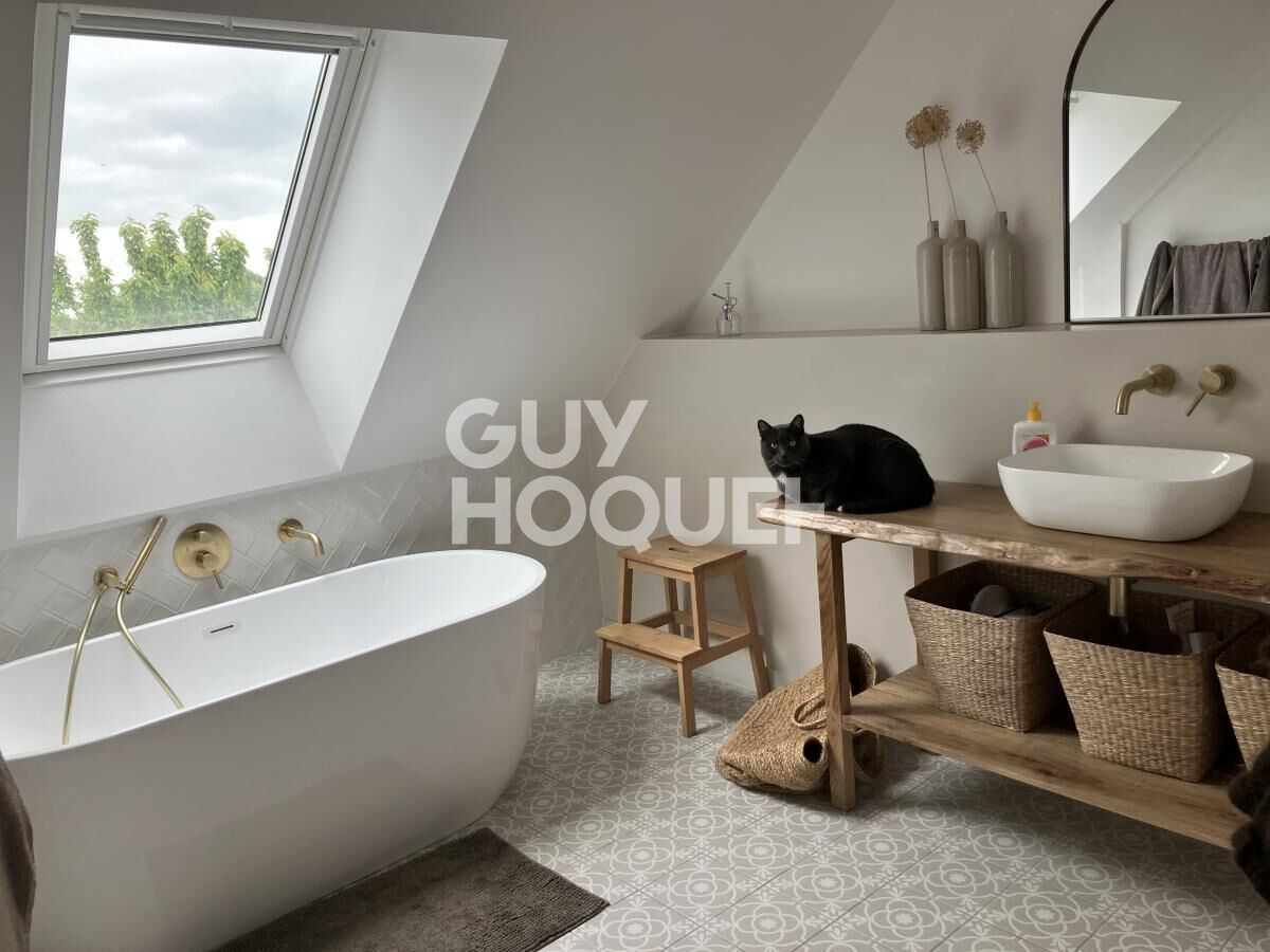 Maison à vendre à Plumergat - 5 pièces, 4 chambres, bon état