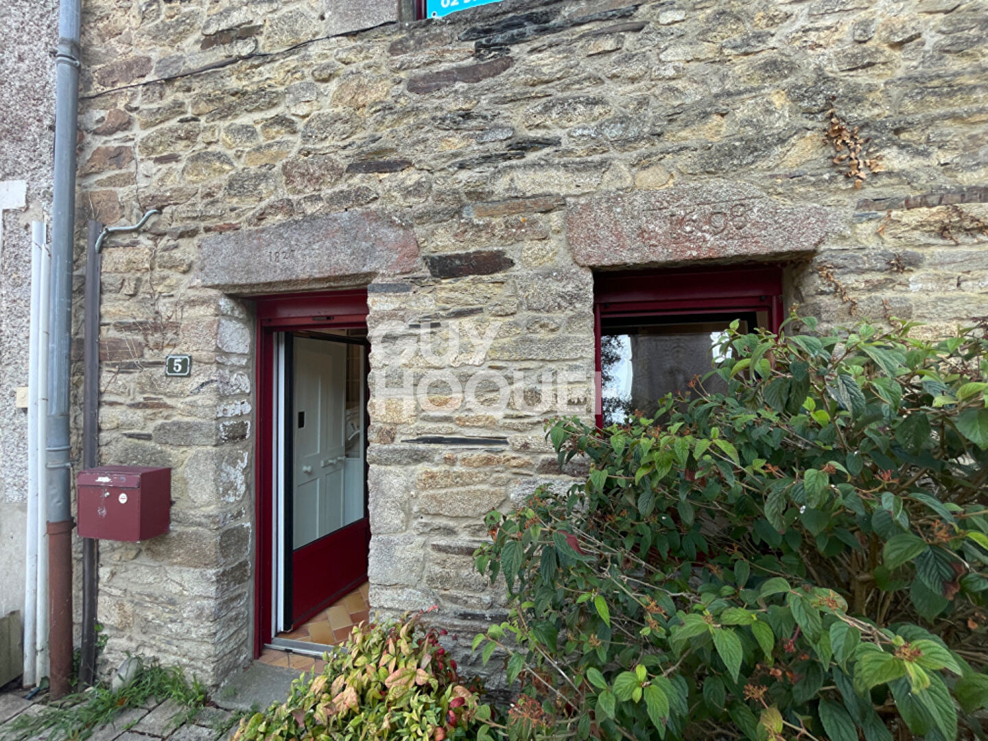 Maison à vendre dans le bourg de Saint Gravé