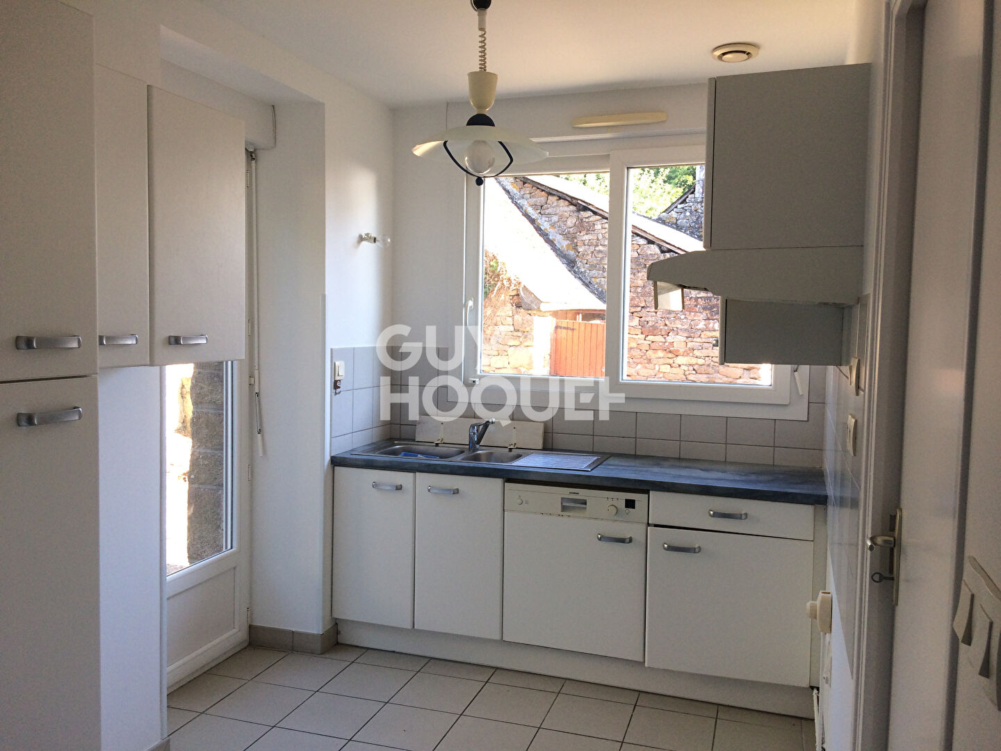 Appartement 4 pièces à louer à Lizio