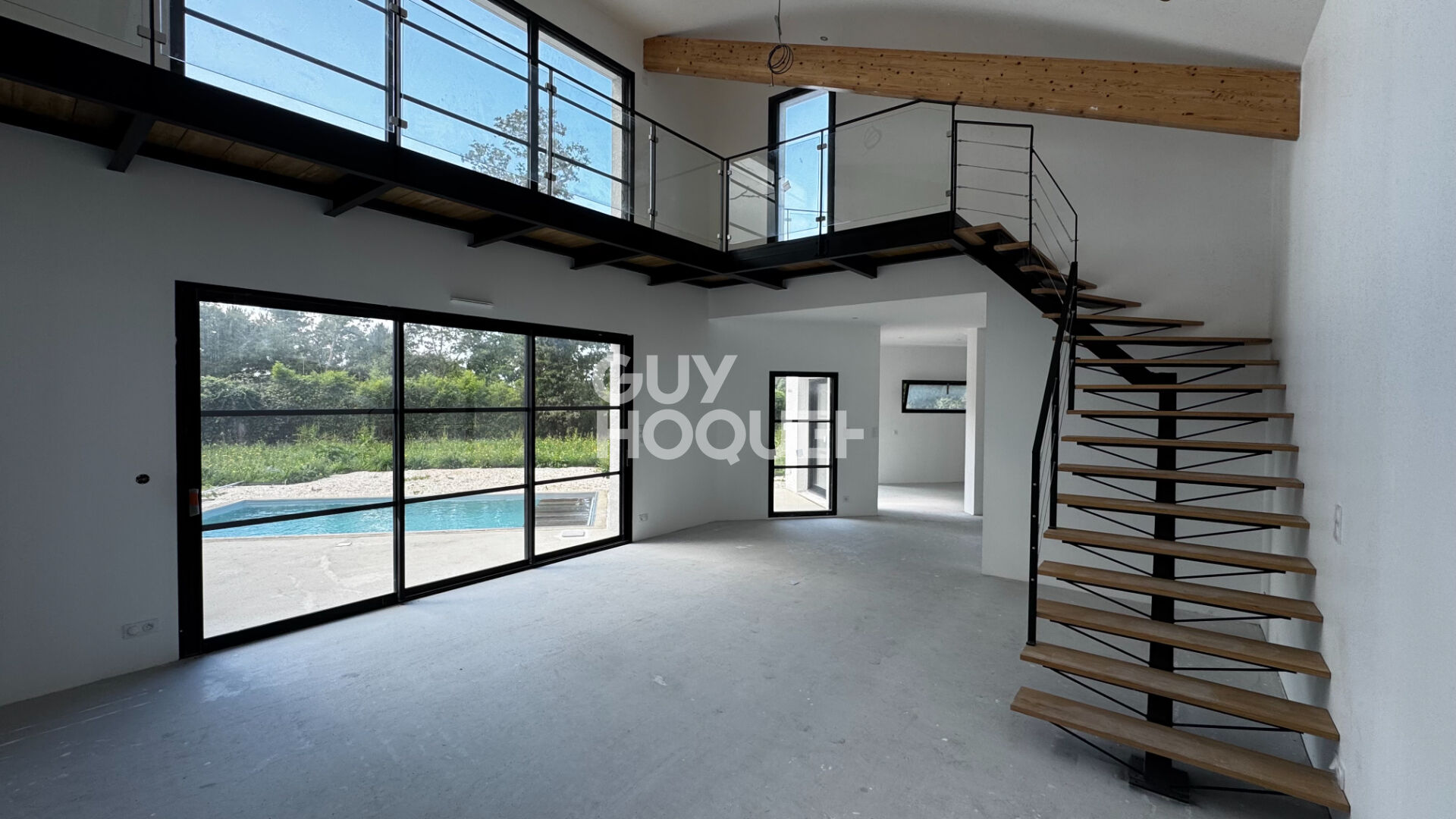 Maison à vendre à NOYALO avec piscine