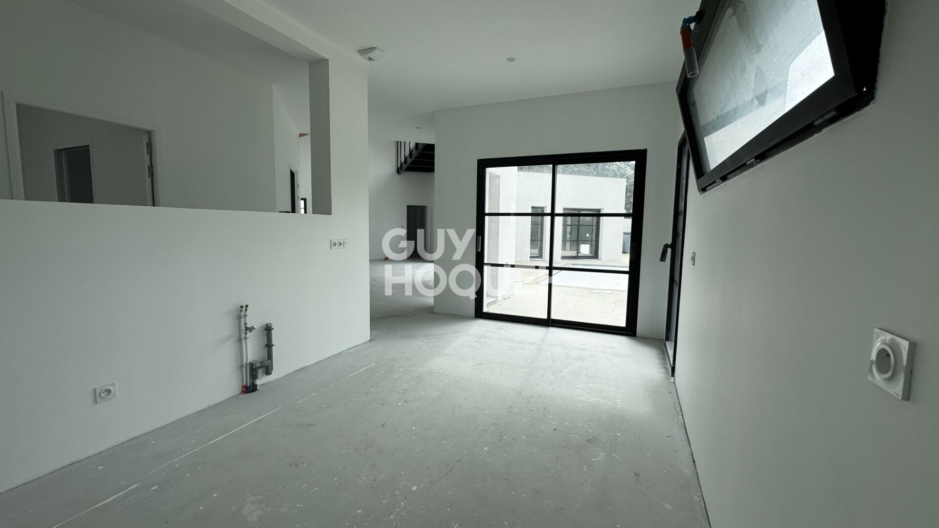 Maison à vendre à NOYALO avec piscine