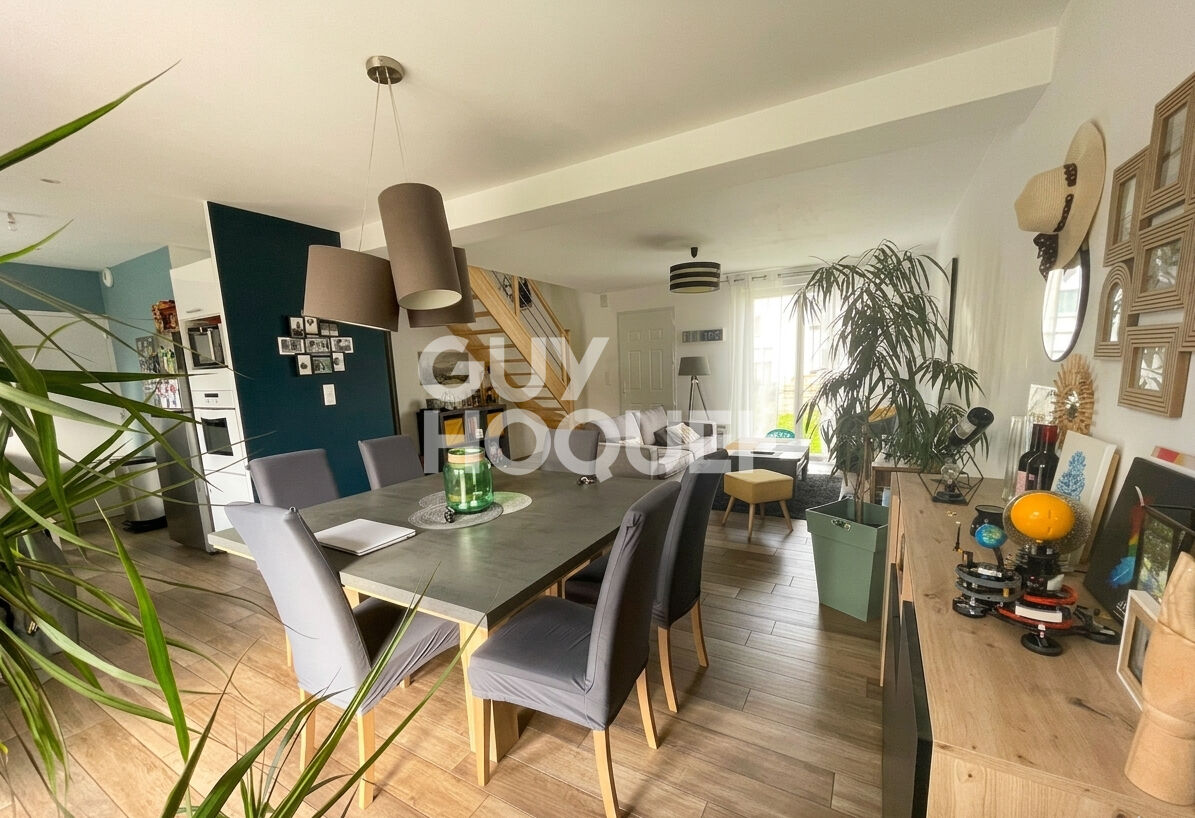 Maison contemporaine 6 pièces à vendre à Locmaria Grand Champ - Réf 7031