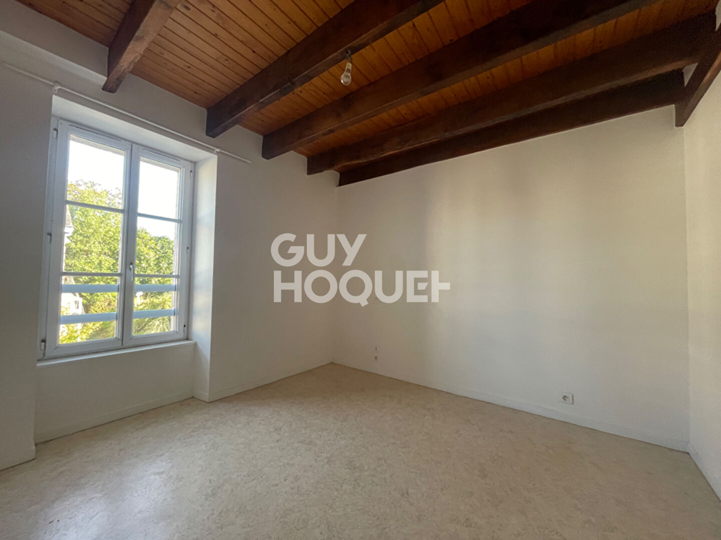 Maison en pierre à vendre dans le bourg de Plumelec