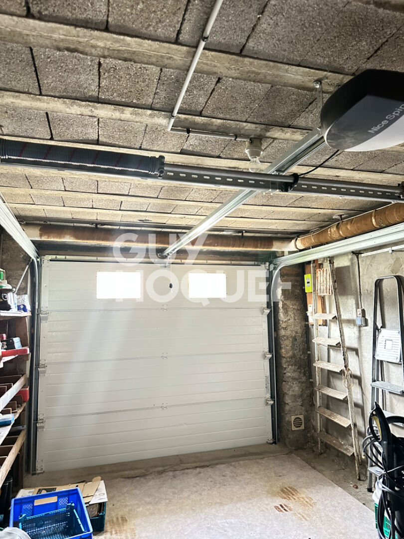 Maison bourg Elven de 78 m² de surface habitable, terrain clos de 451 m², avec un grand potentiel