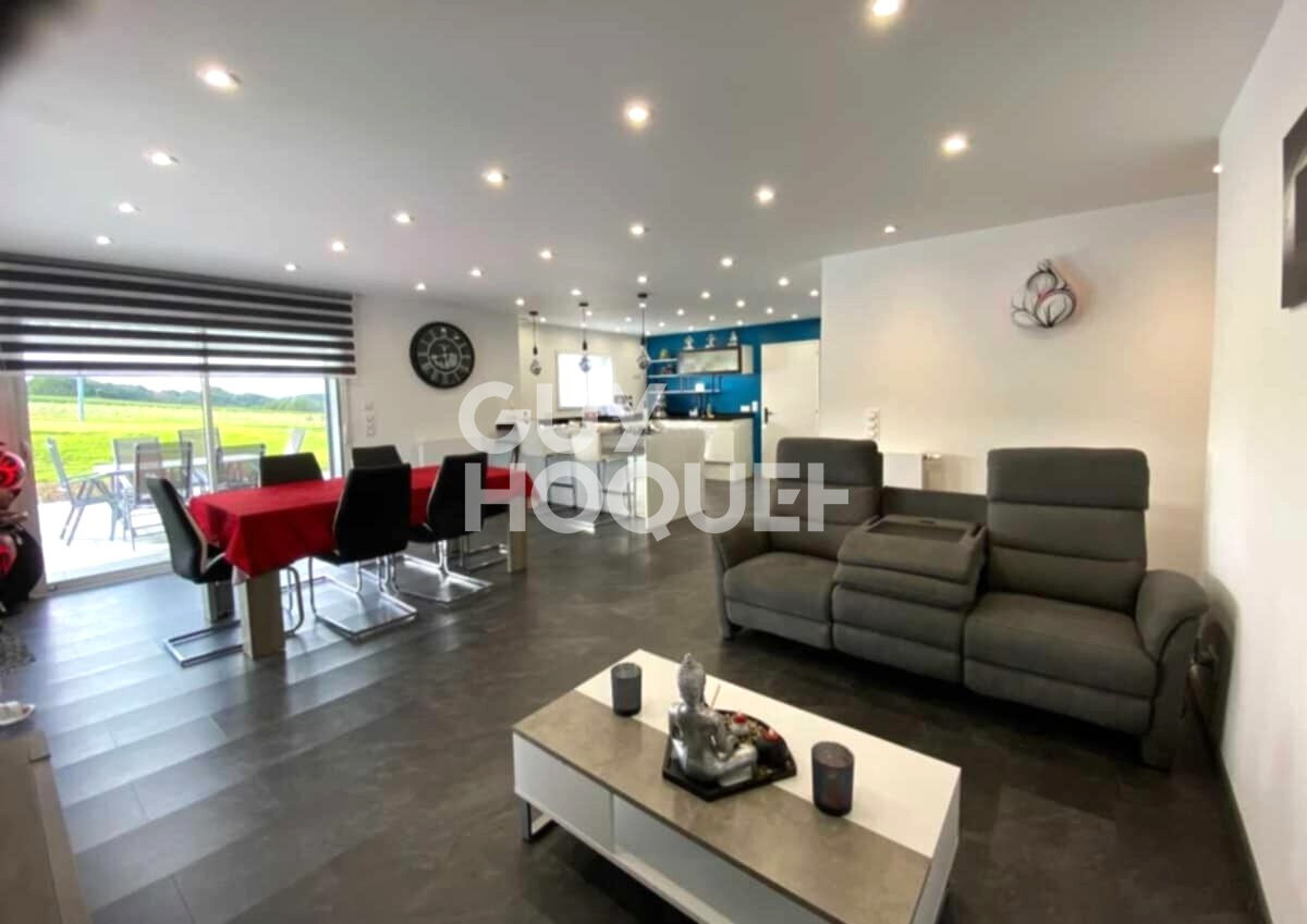 Maison contemporaine à vendre à GRAND CHAMP - Référence 6143