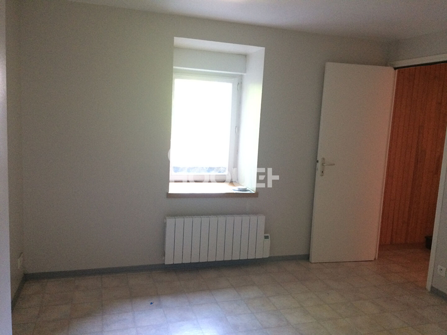 Appartement d'environ 73 m² à louer à Lizio