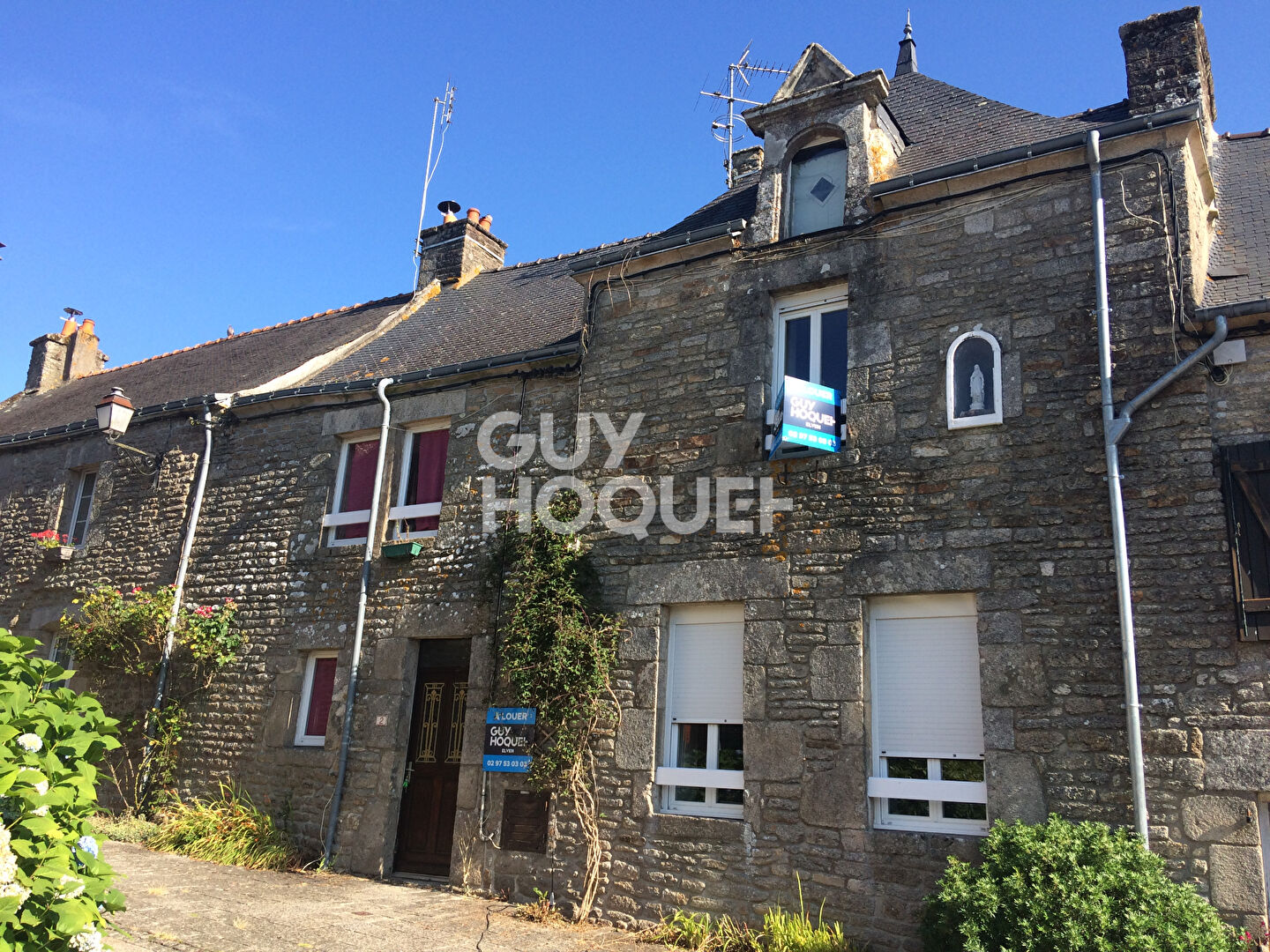 Appartement d'environ 73 m² à louer à Lizio