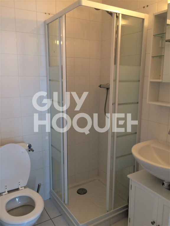 Studio meublé en RDC à QUESTEMBERT