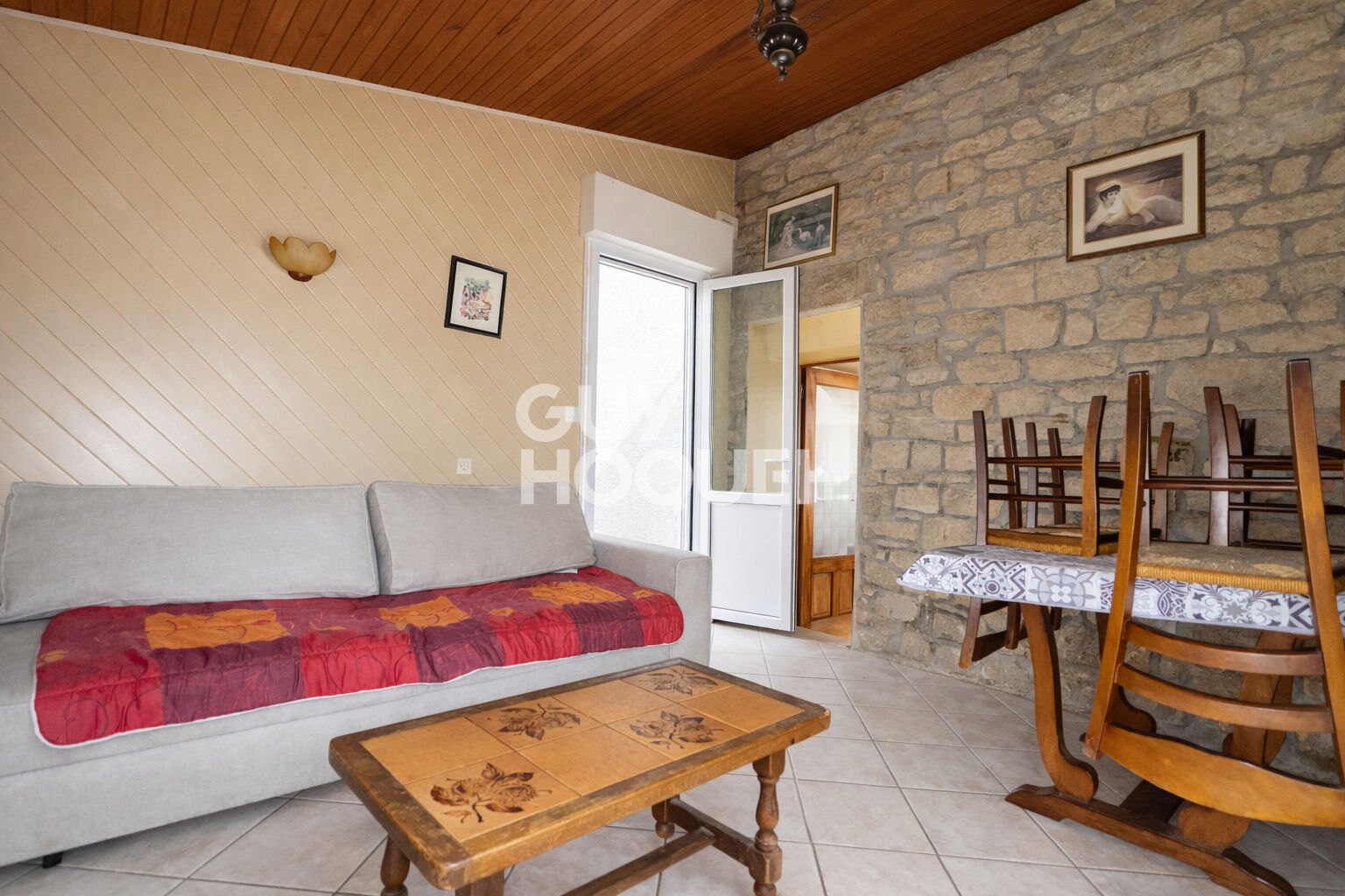 Charmante maison en pierre à Questembert ? Idéale investissement ou premier achat !