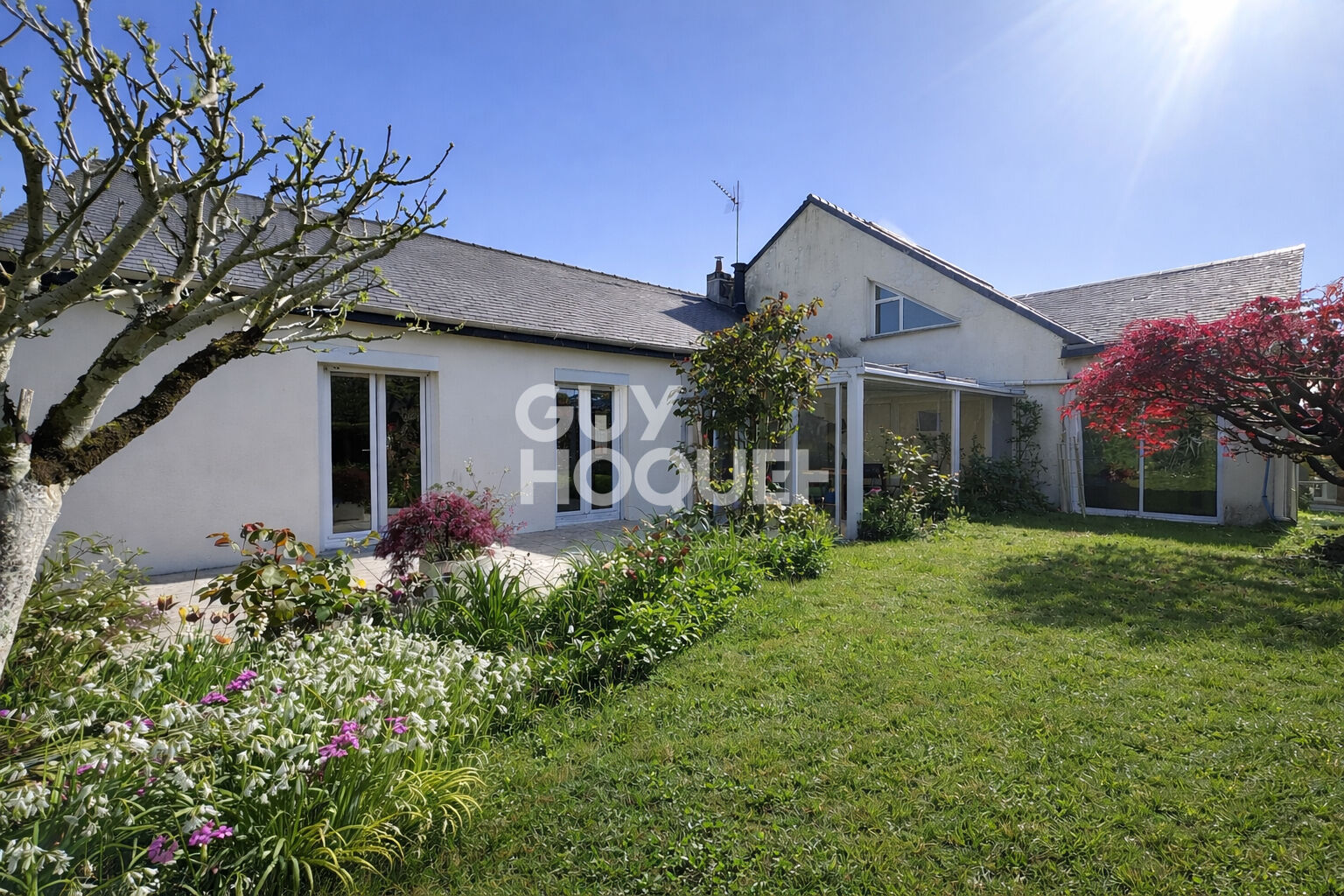 Maison à 15 minutes de Vannes, Bourg d'Elven 5 chambres et 1 bureau