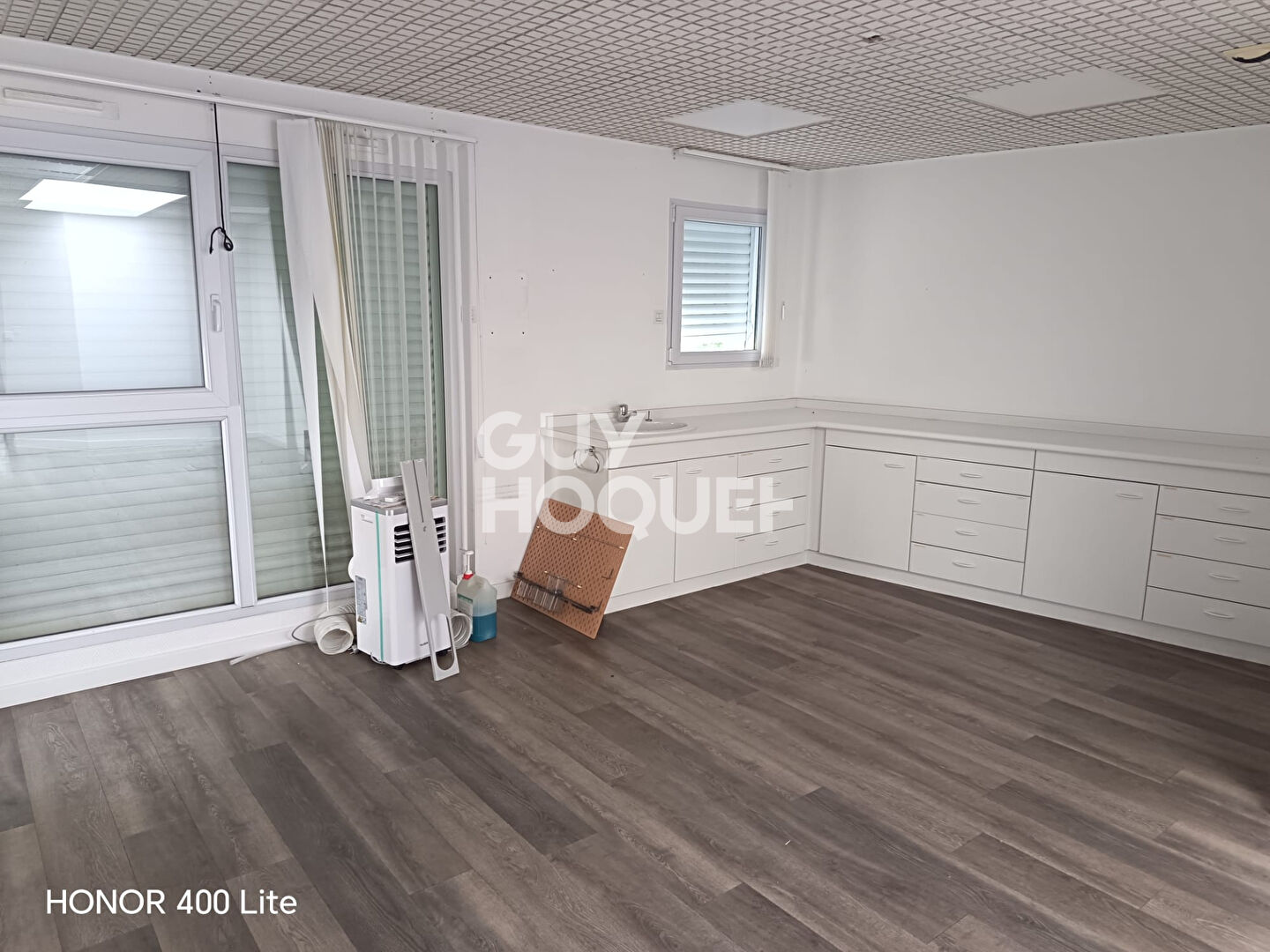 Local à vendre à Locminé - 8 pièces, 295 m², travaux à prévoir