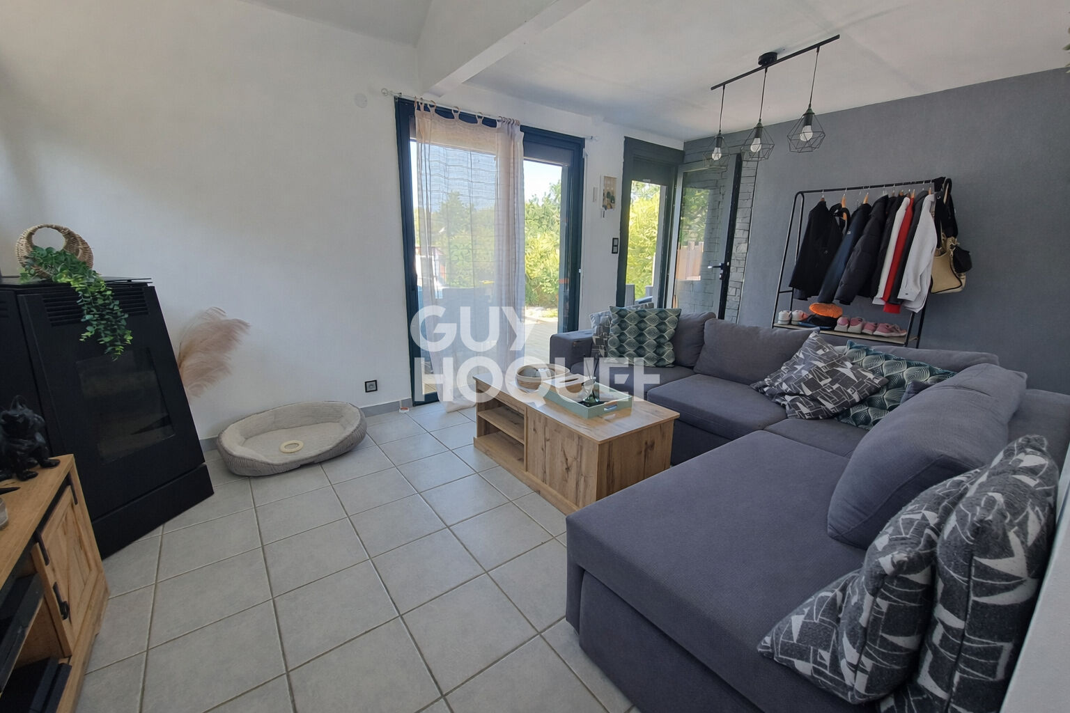 RARE BELLE MAISON SUR TREDION !