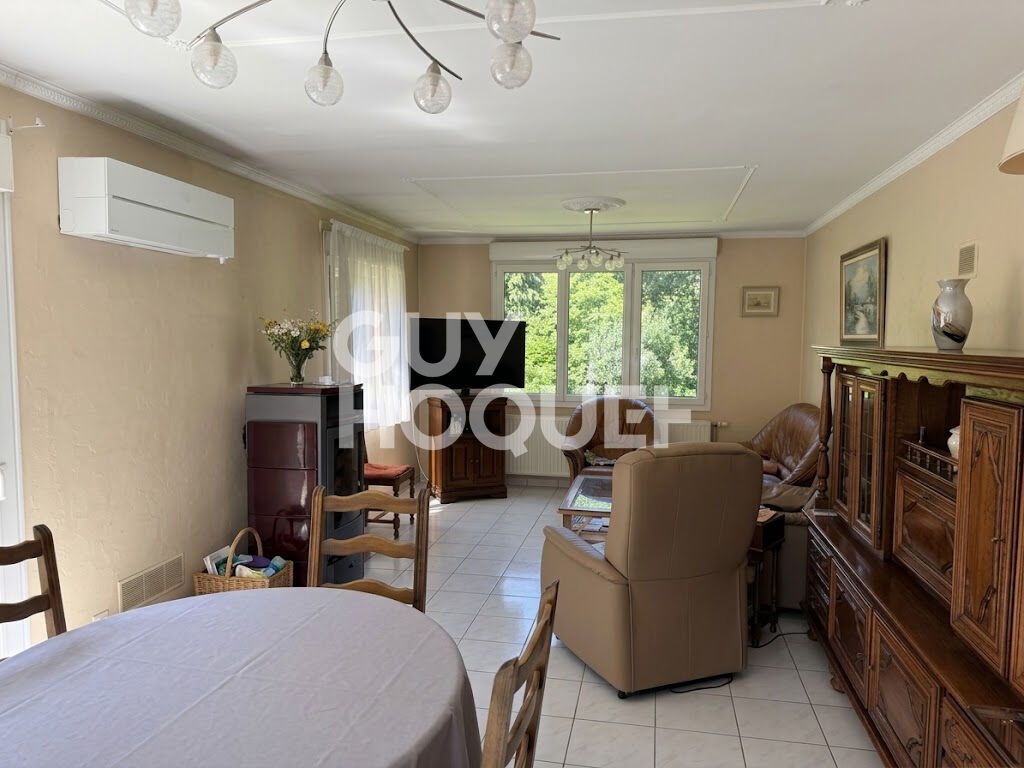 Maison traditionnelle à vendre à Questembert - 339 000 