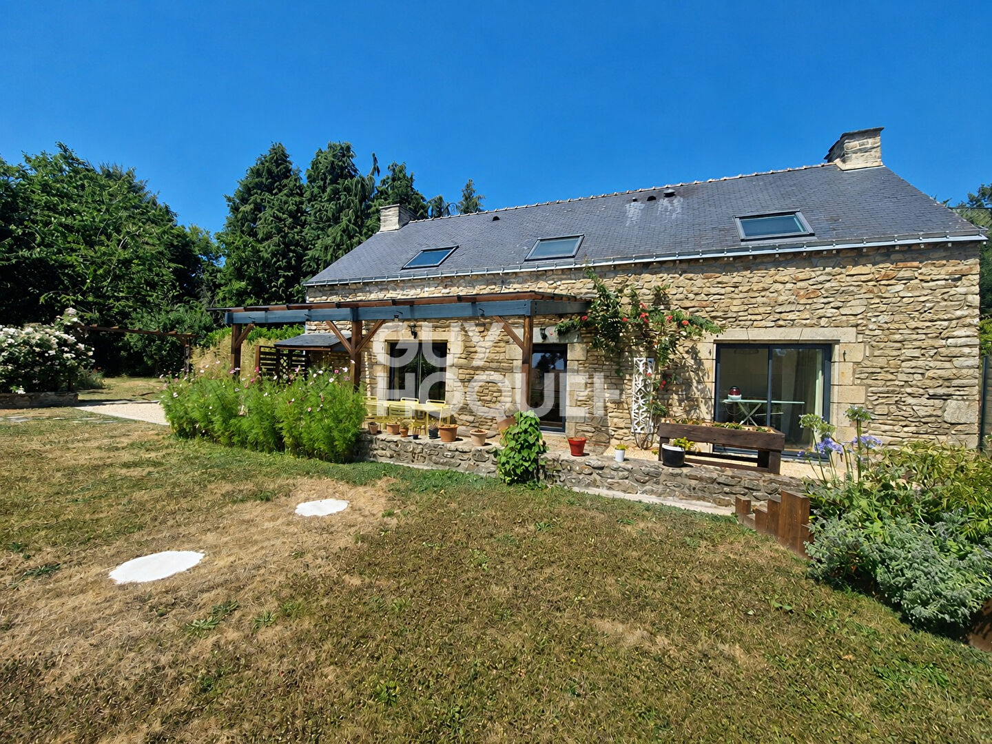 Longère rénovée, 4 chambres au calme