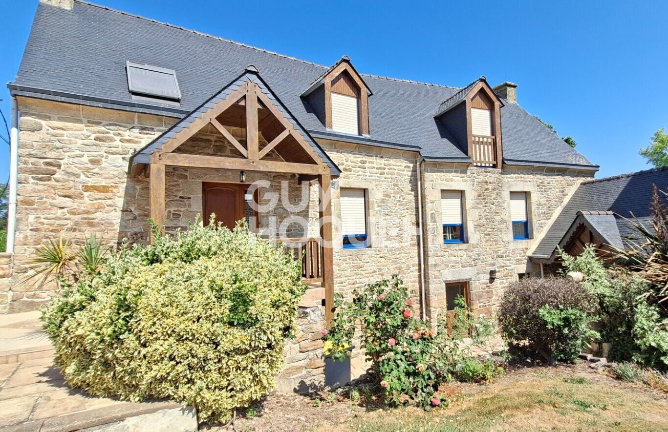Maison d'exception à Monterblanc : havre de paix et lumière