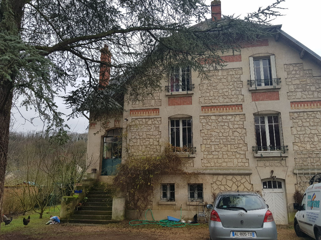 À vendre, maison d'environ 180 m², 8 pièces, proche de Soissons