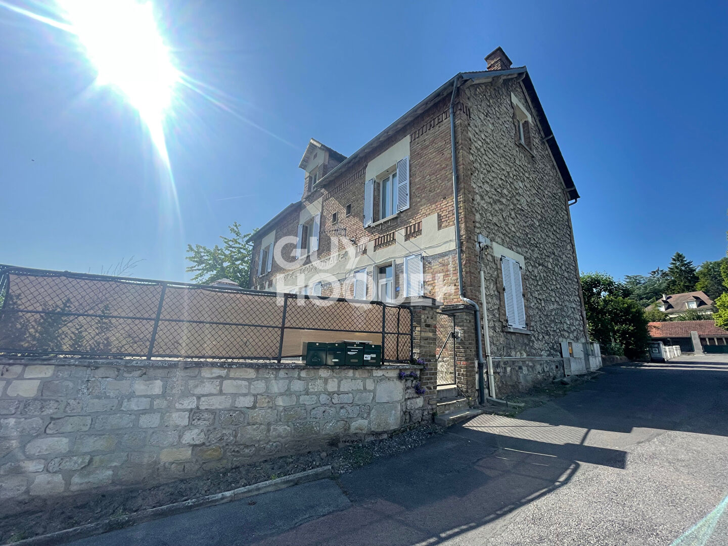 À louer : Appartement 2 pièces à Cuffies - 350 
