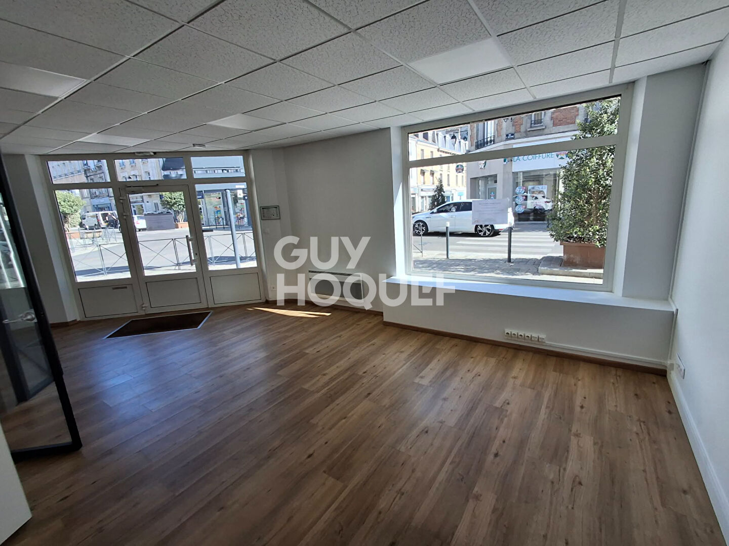 Local commercial en plein centre-ville de Soissons