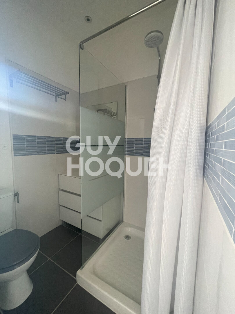 APPARTEMENT DE TYPE 2 AVEC TERRASSE  ET  PARKING - VILLERS COTTERETS 02600