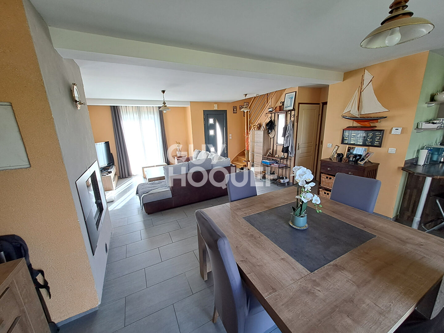 A 10 MINUTES DE SOISSONS : maison T6 (137 m²) à vendre