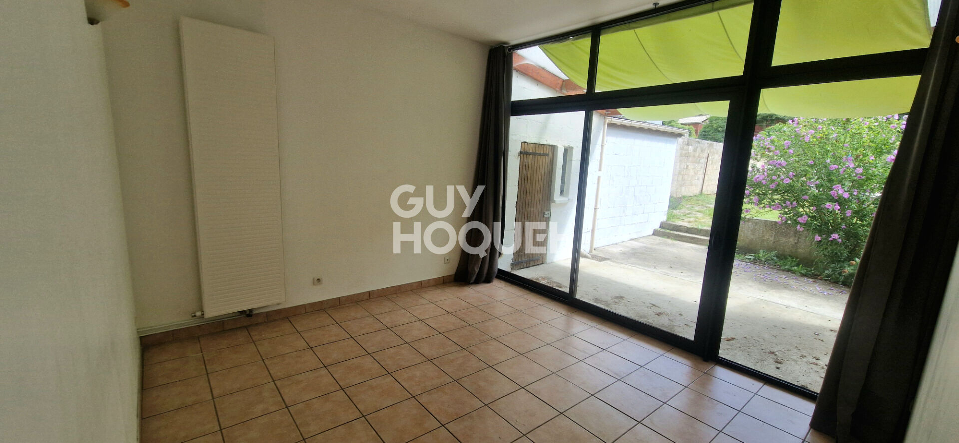 Maison à vendre à LAON - 5 pièces, 3 chambres, 4 garages !!