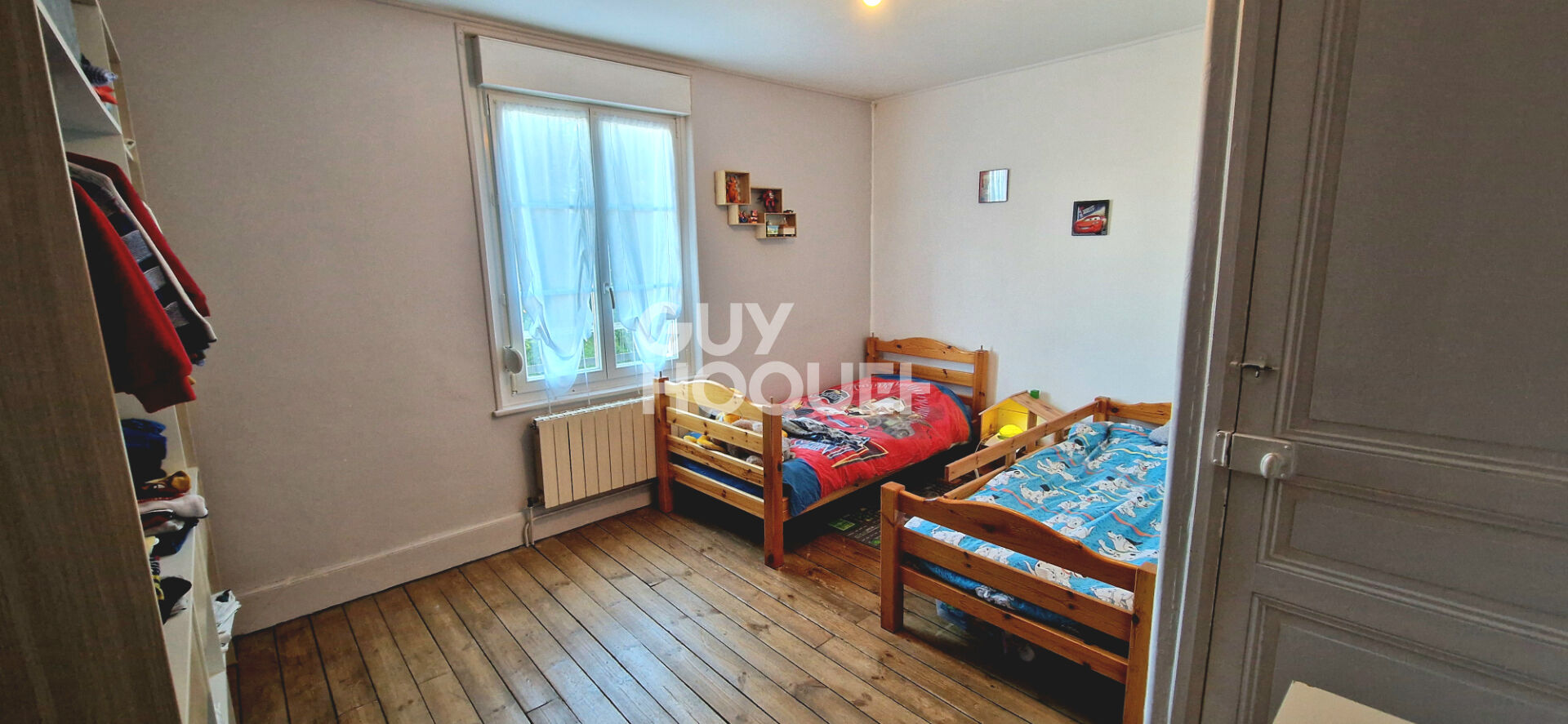 Maison à vendre à LAON - 5 pièces, 3 chambres, 4 garages !!