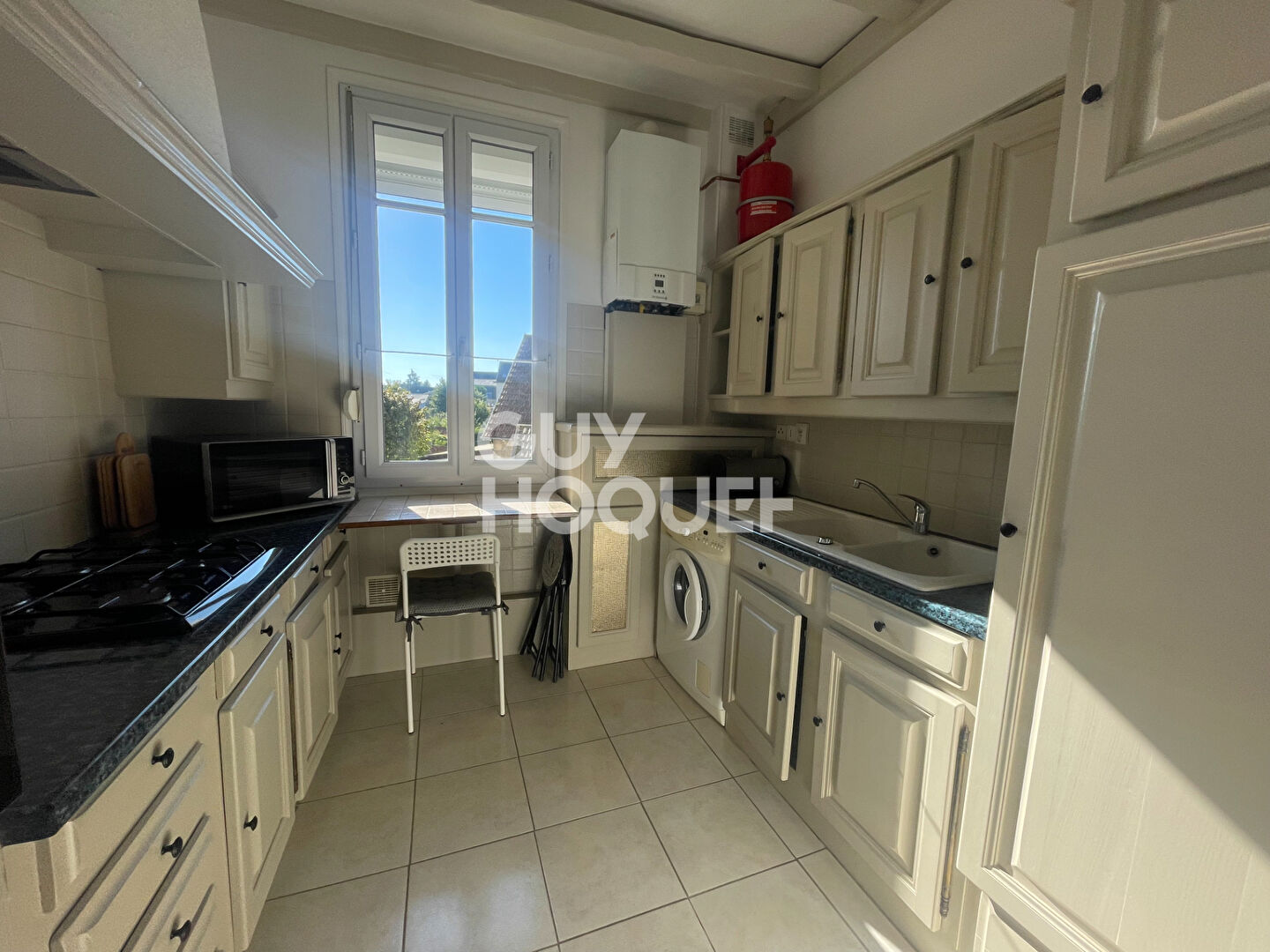 SOISSONS-APPARTEMENT 2 PIECES A LOUER