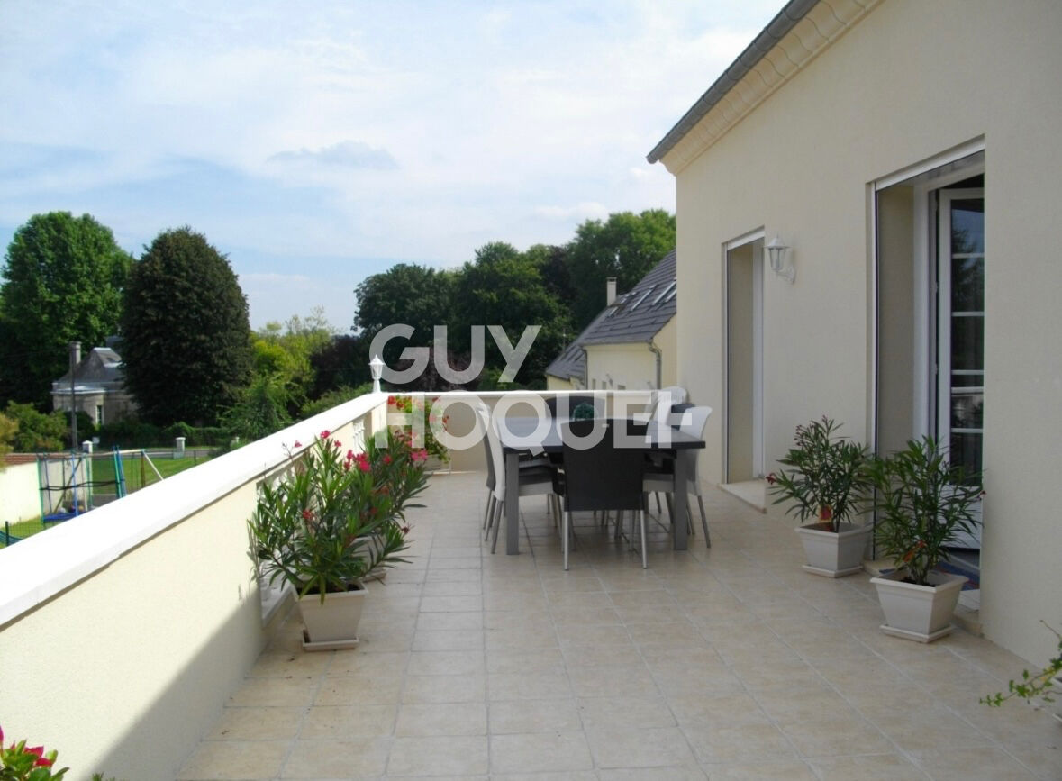 Maison spacieuse dans secteur recherché - 4 chambres, jardin et confort moderne