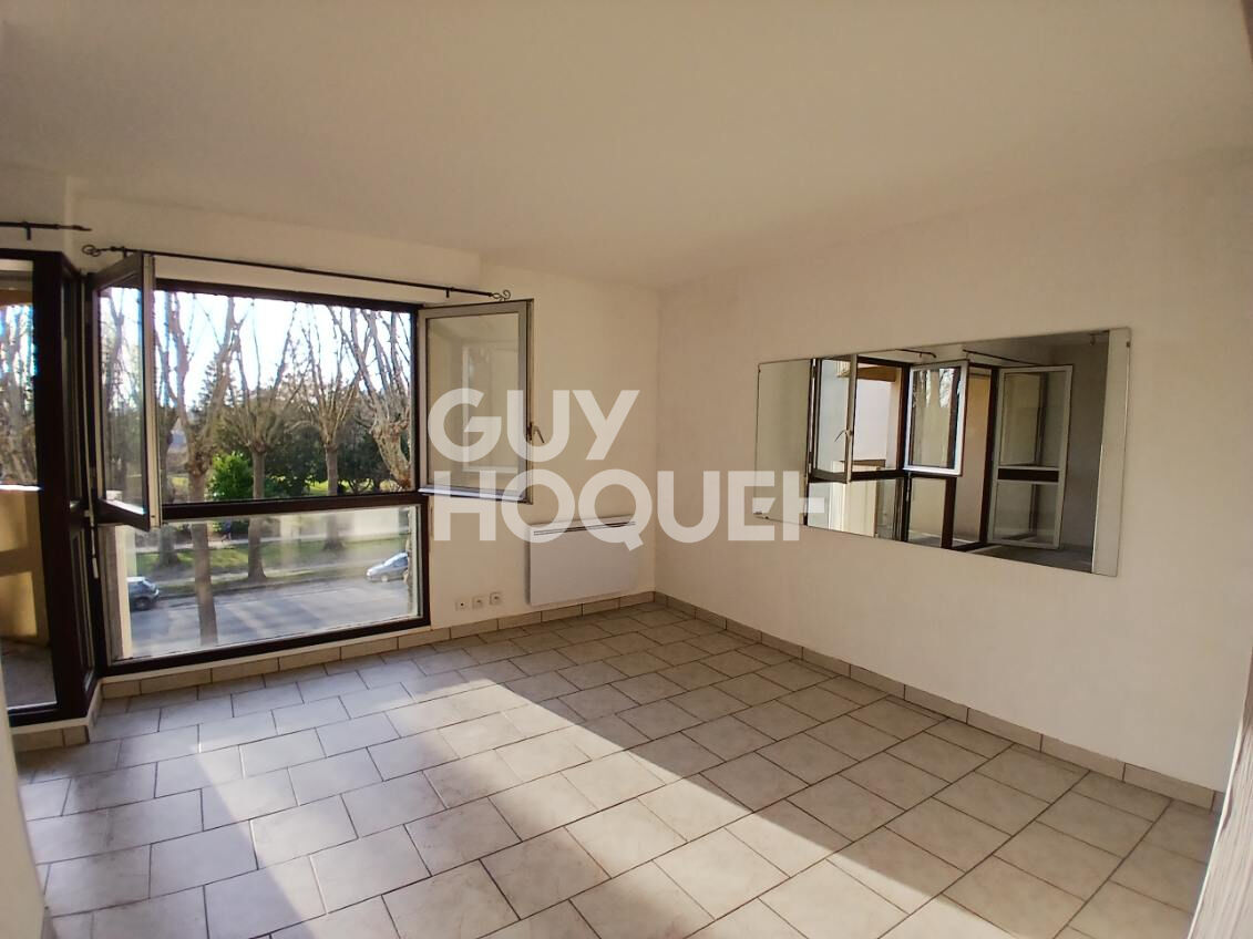 SOISSONS : appartement T1 (35 m²) en location