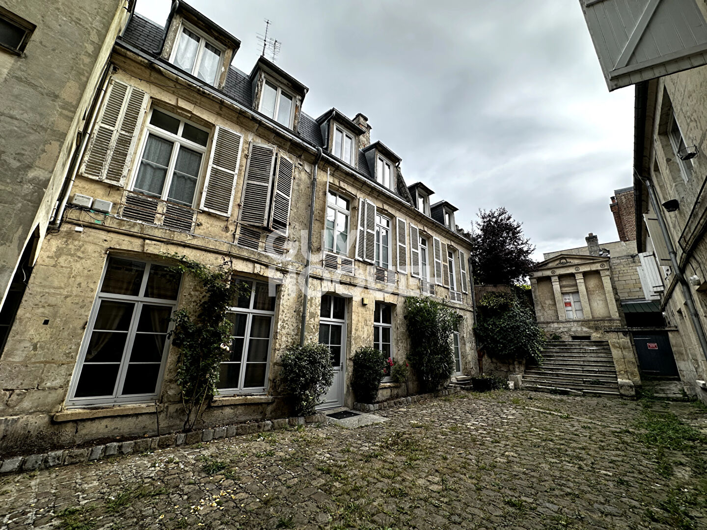 Duplex plein de charme