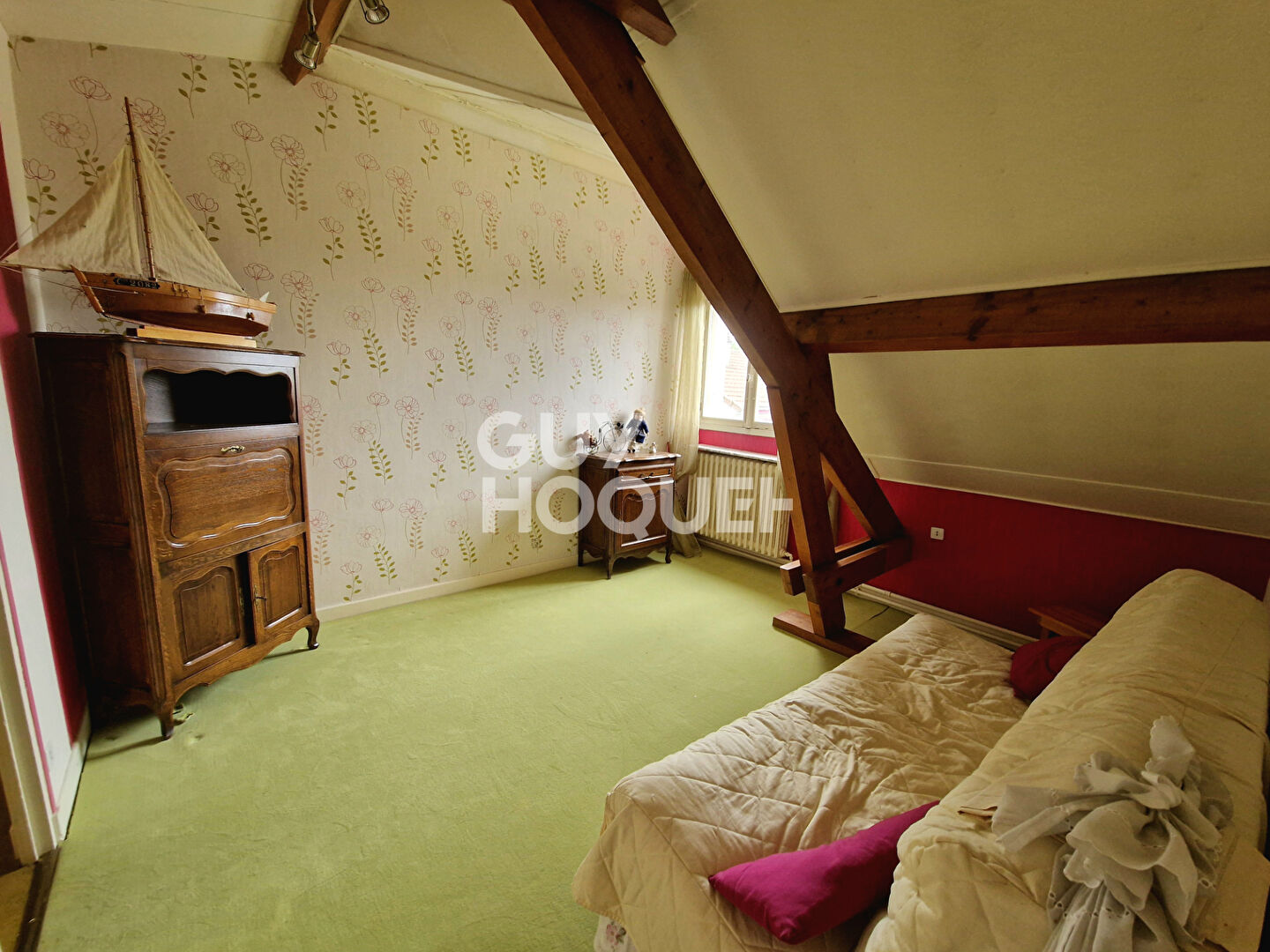 Maison spacieuse à vendre à Laon - 6 chambres et jardin