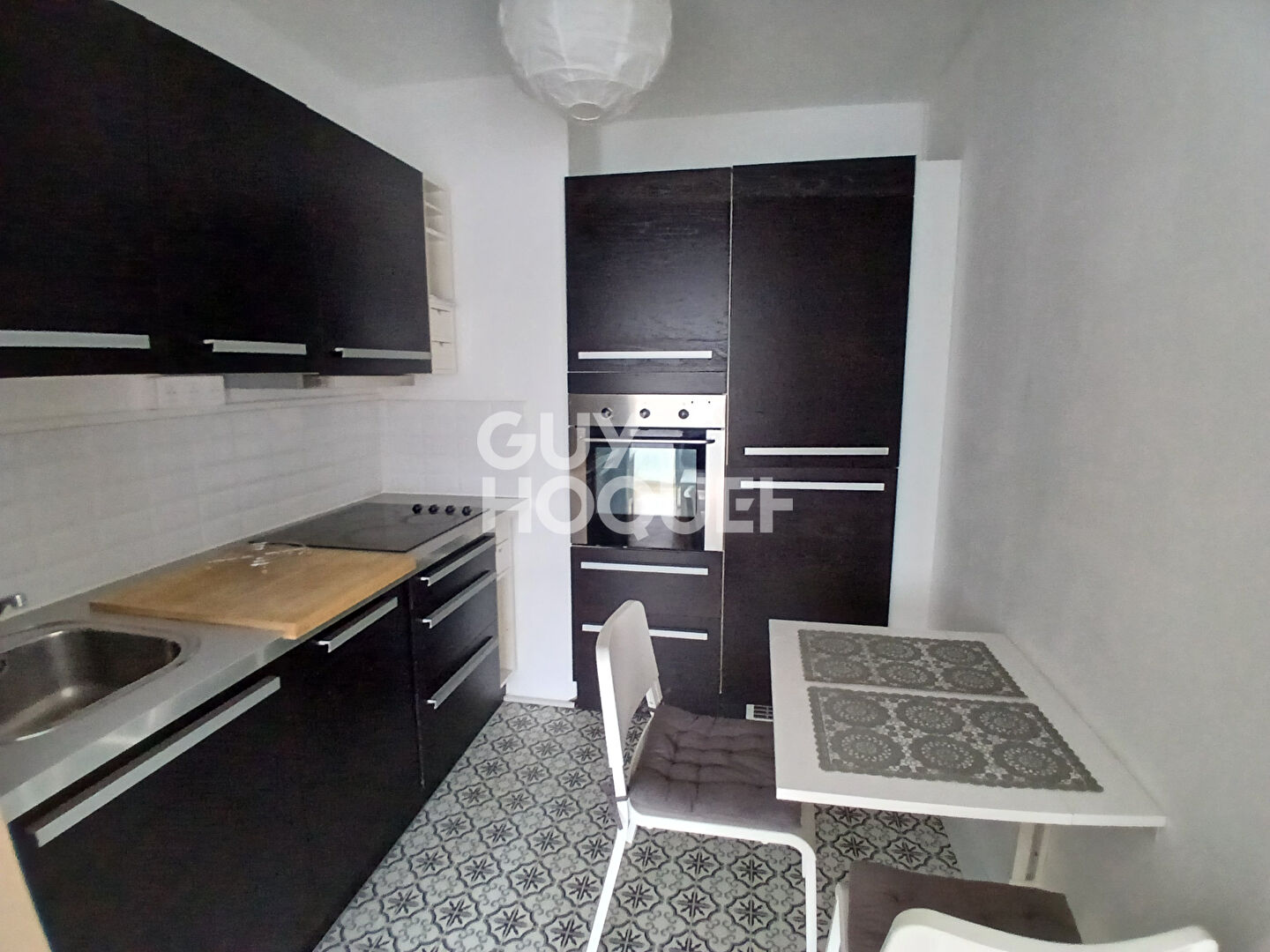 SOISSONS - APPARTEMENT MEUBLE A LOUER