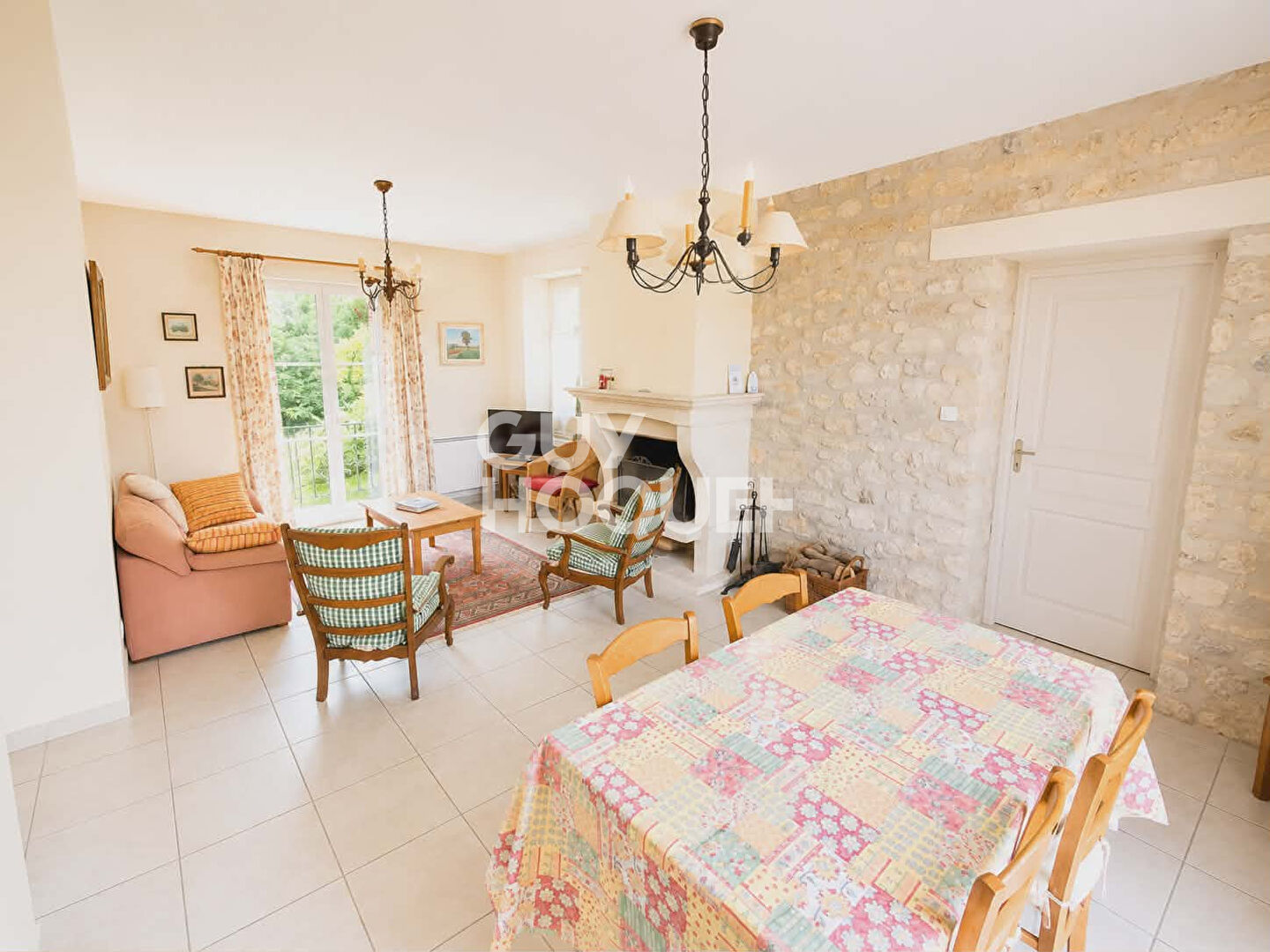 Maison ancienne de 8 pièces à vendre à Pargny Filain