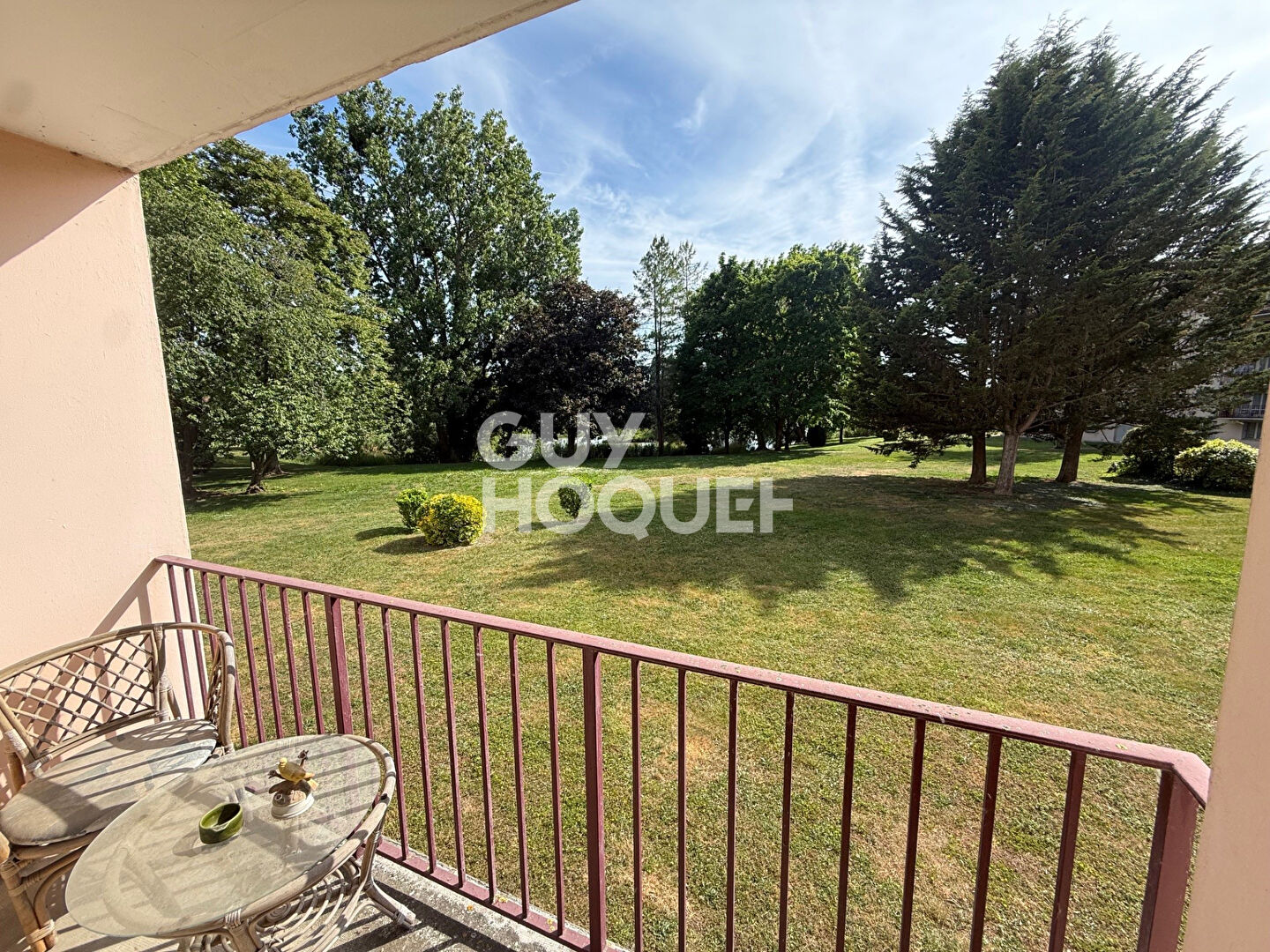 Appartement  2 pièce(s) dans une résidence au calme