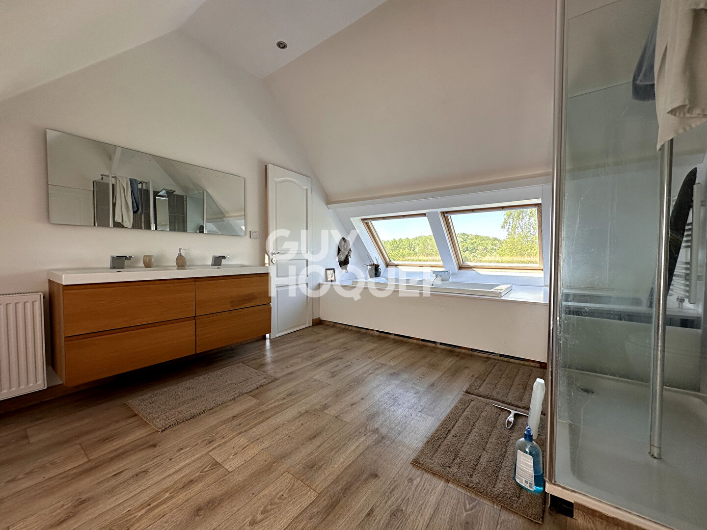 Maison spacieuse - Un havre de paix !