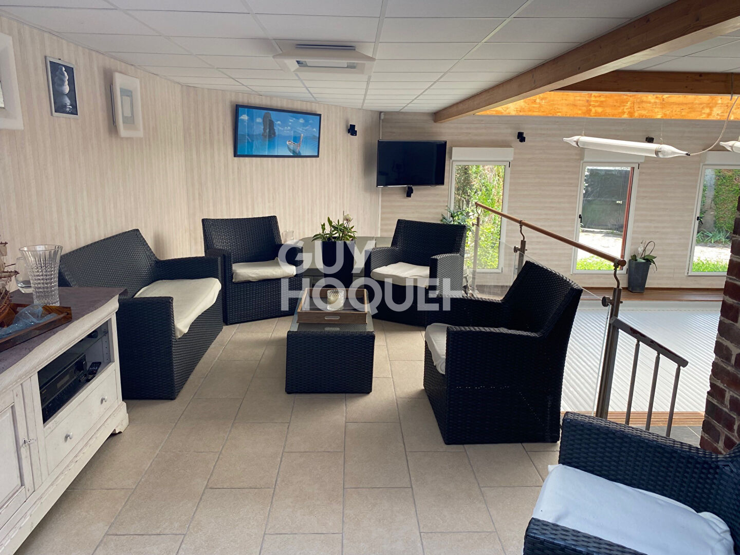 Grande et Belle demeure avec piscine proche des commerces