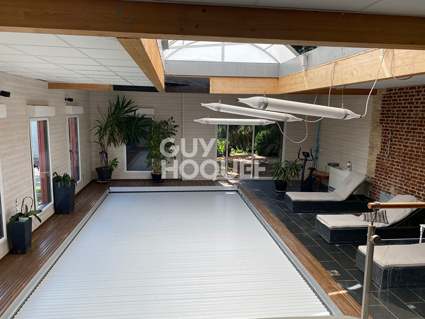 Grande et Belle demeure avec piscine proche des commerces